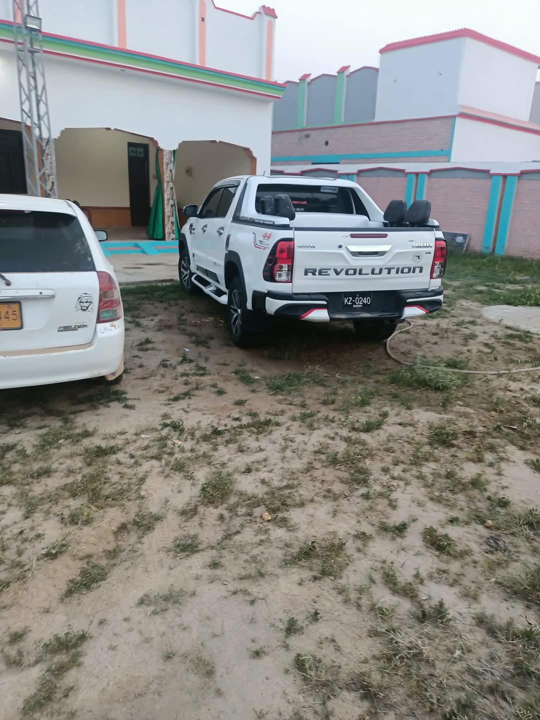 Super Marwat rent A Car & Estate Wor