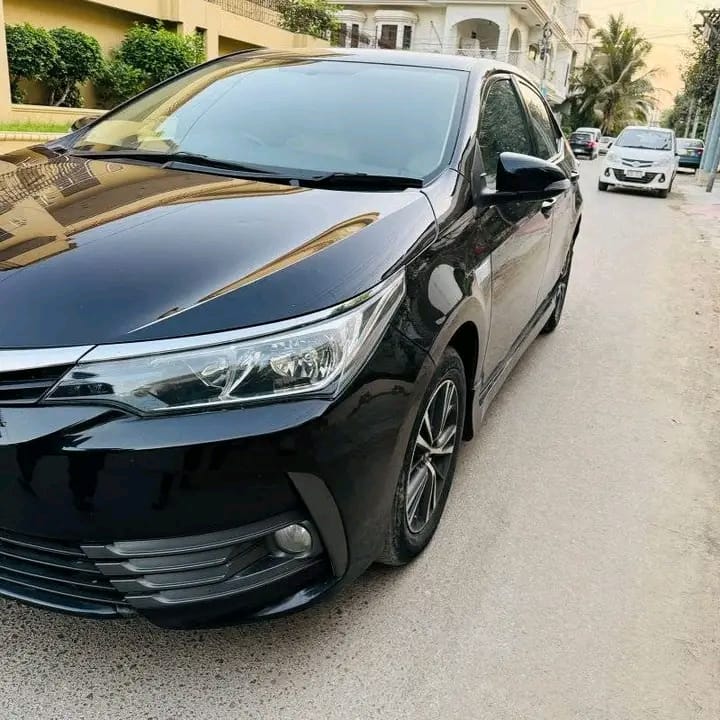 Toyota Corolla Altis 2017 fecelift