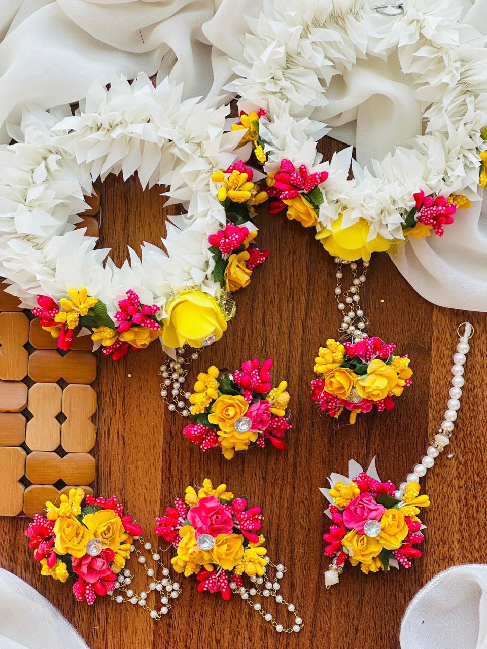 Maiyon mehndi artificial floral bridal jewellery set