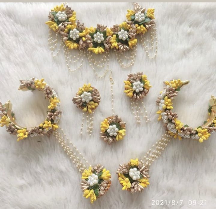 Artificial floral bridal jewellery set