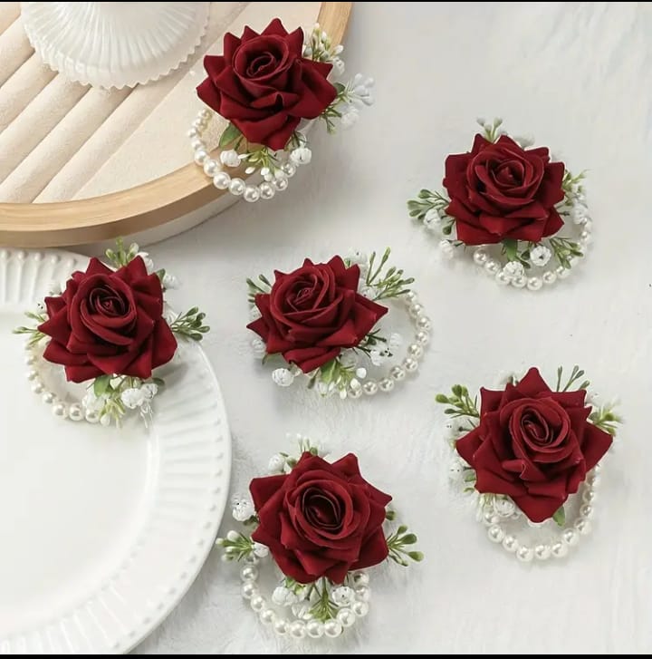 Unique style floral & pearls bracelet