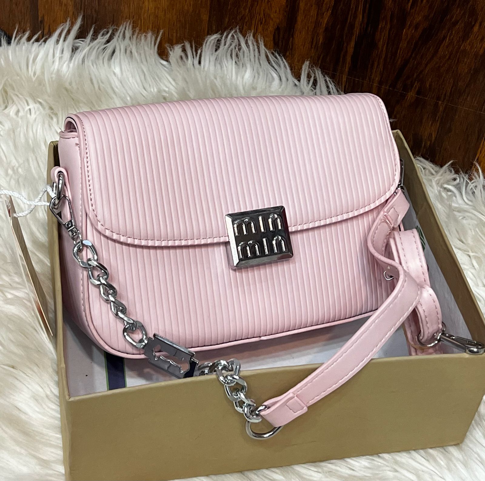 Girl’s heavy crossbody bag