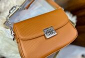 Girl’s heavy crossbody bag