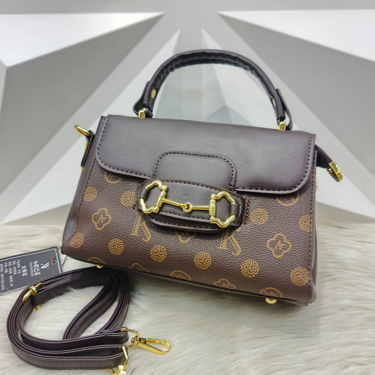 HIGH QUALITY CROOS BODY BAG