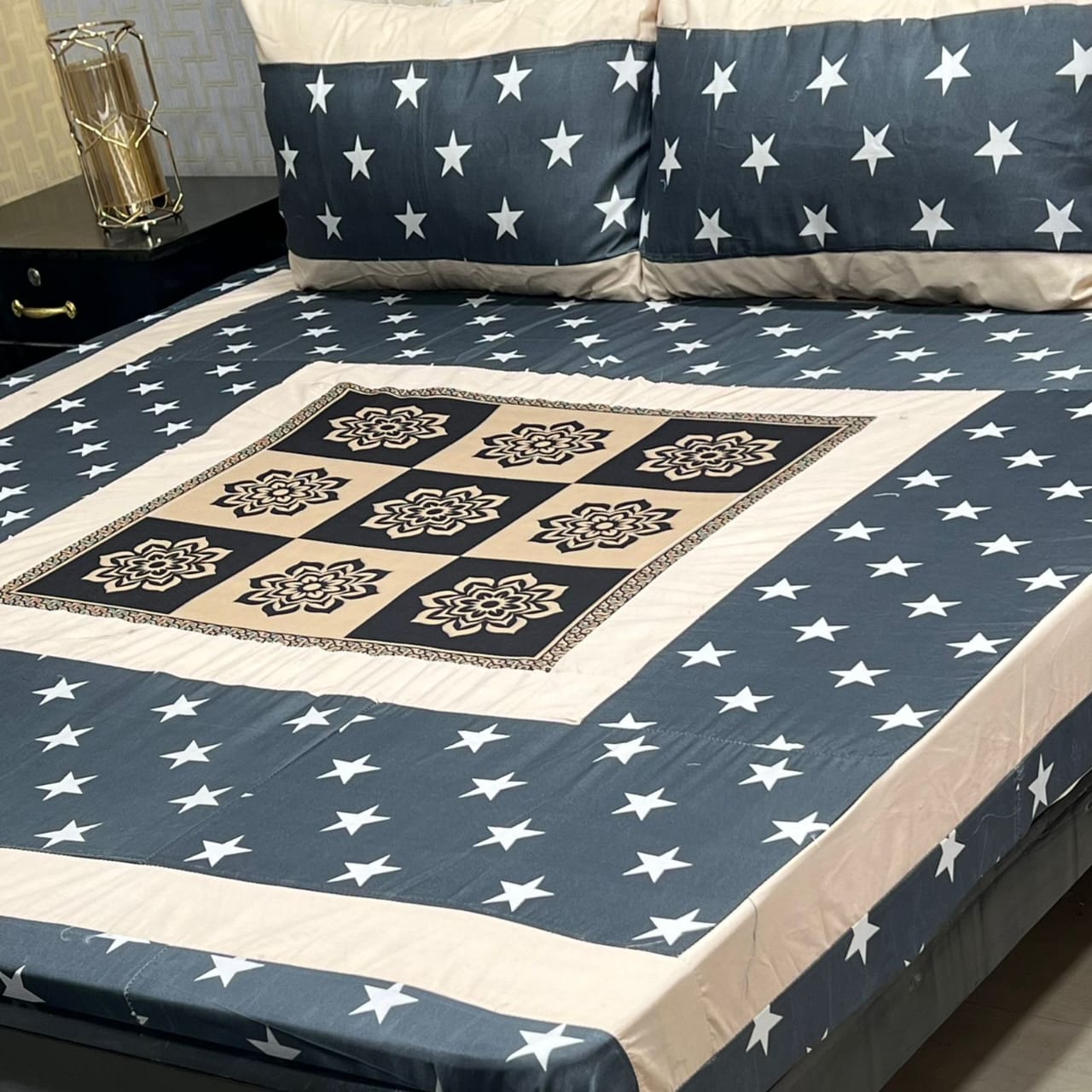 Digital gold panel bedsheet🛌🛌🛌 3pc Bedsheets 1 gold panel bedsheet
