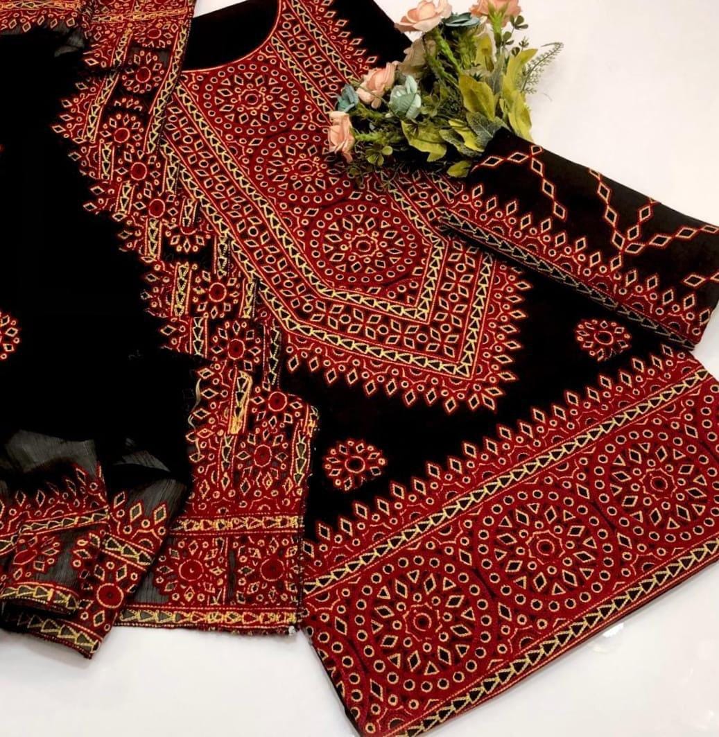 COMPUTER AARI SINDHI EMBROIDERY ON SOFT LAWN