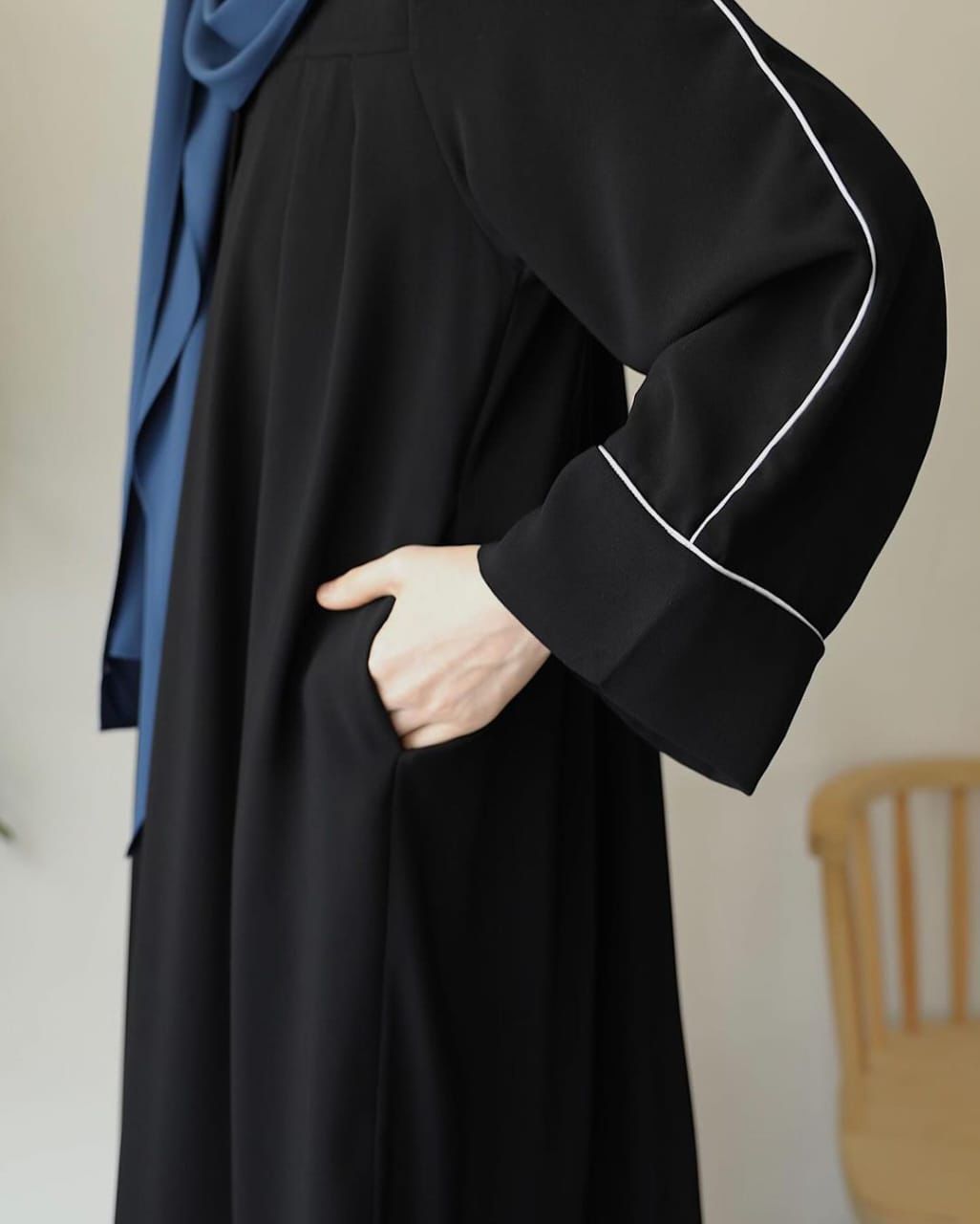 *Black Trendy Abaya