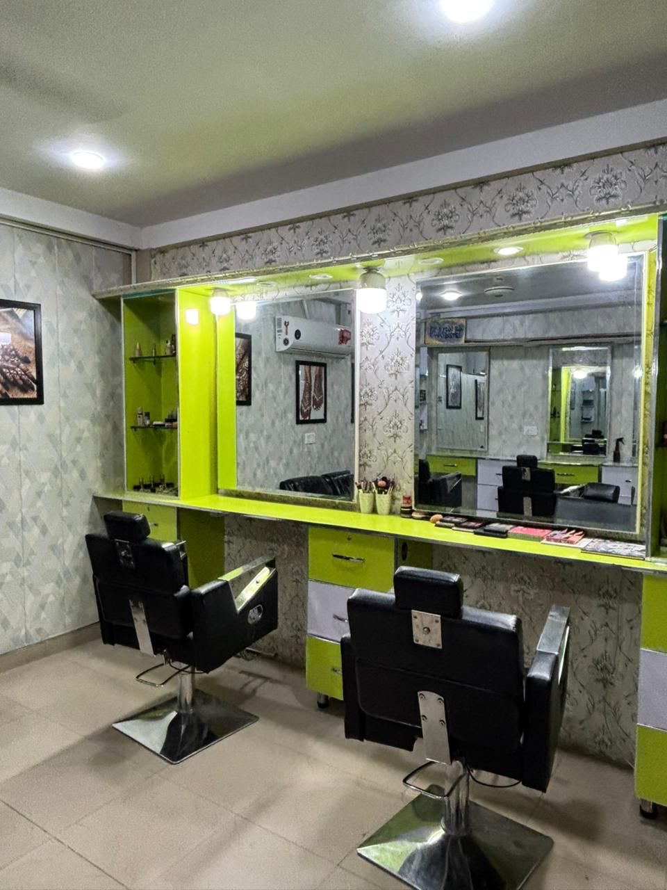 Running Ladies Salon for sale