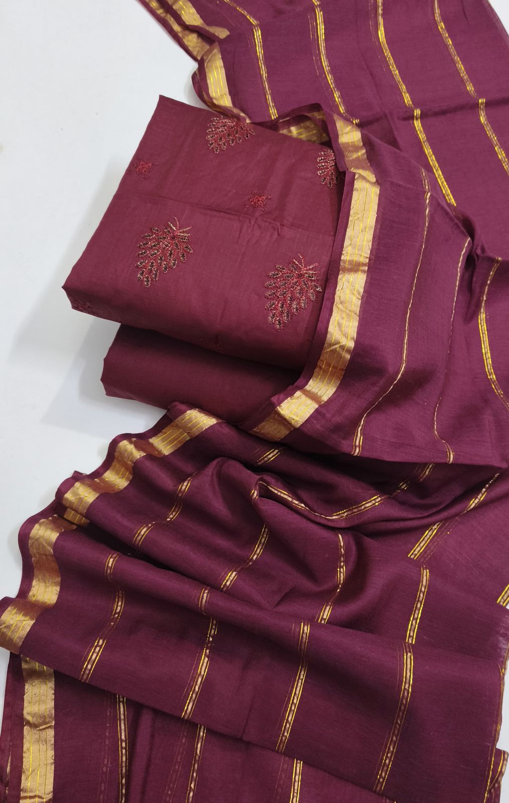 PREMIUM LAWN COTTON EMBROIDERED COLLECTION