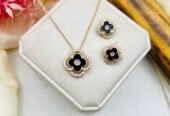 Fancy Beautiful Gold Plated Zircon Locket Set