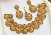 Fancy Beautiful Party Wear Zircon Necklace With Earings And Tika
