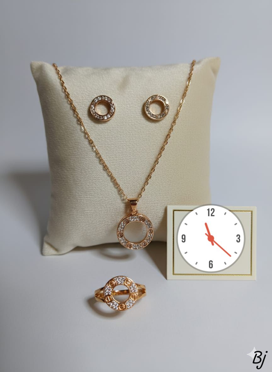 Fancy Beautiful Gold Plated Zircon Locket Set With Adjustable Rings
