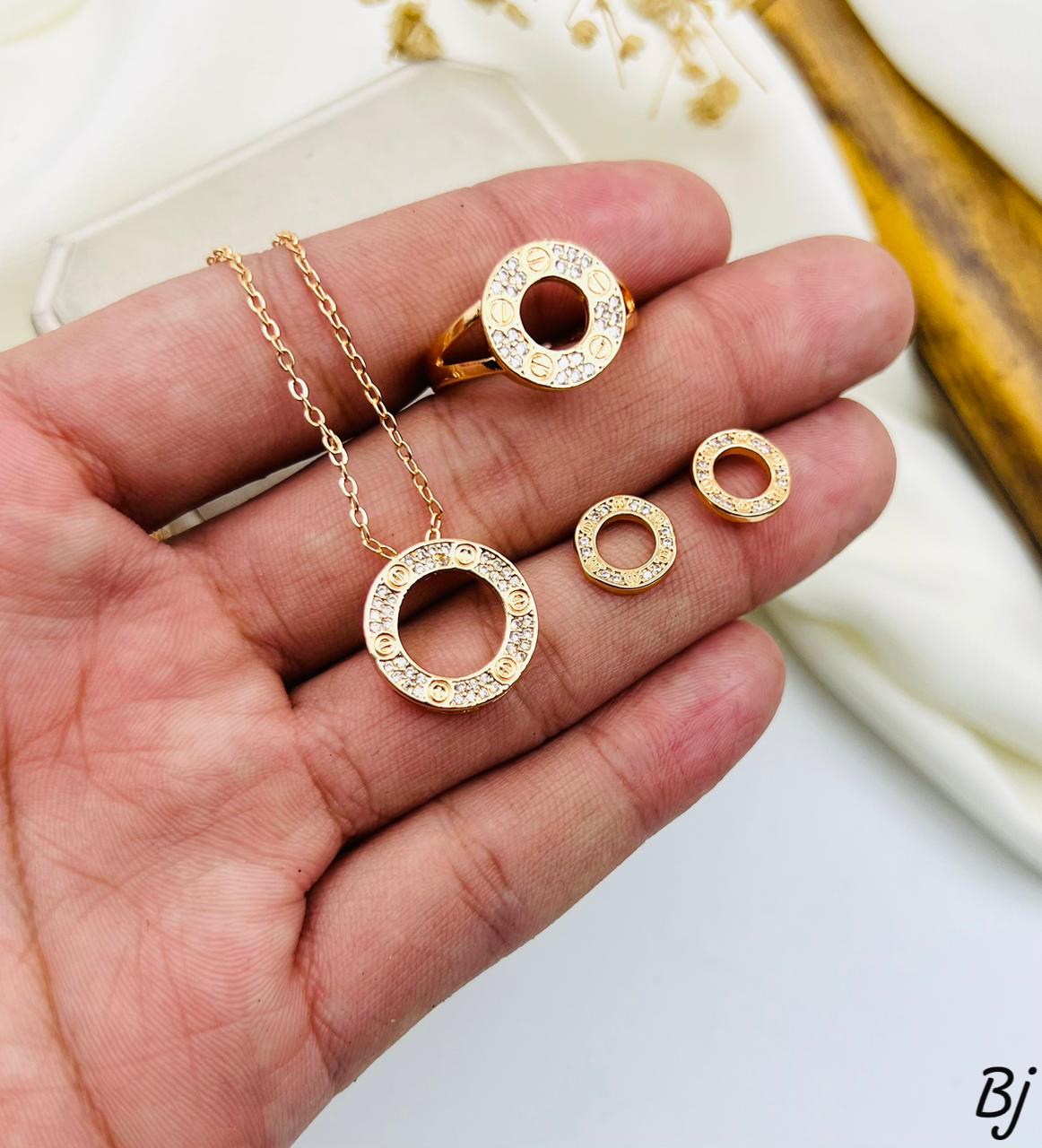 Fancy Beautiful Gold Plated Zircon Locket Set With Adjustable Rings