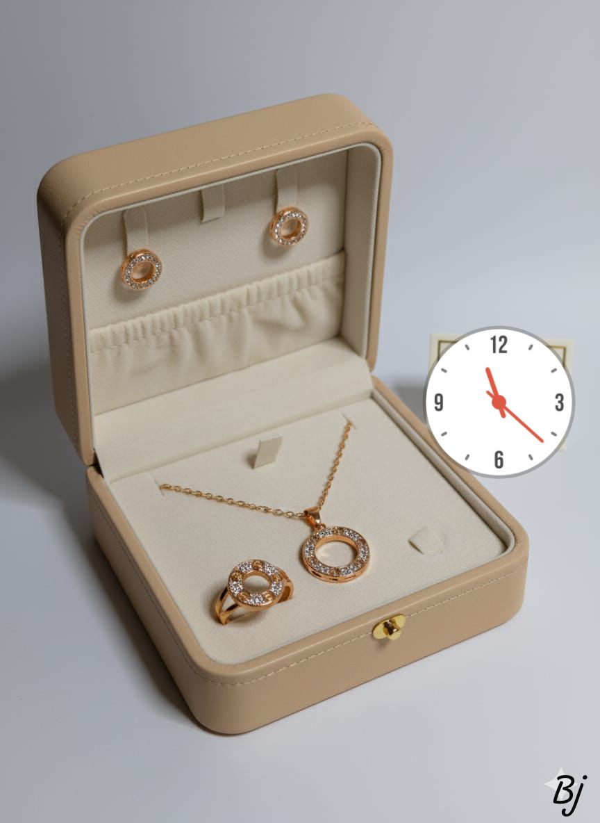 Fancy Beautiful Gold Plated Zircon Locket Set With Adjustable Rings