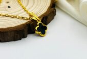 Fancy Beautiful Trending Vencliff Pendants For Her