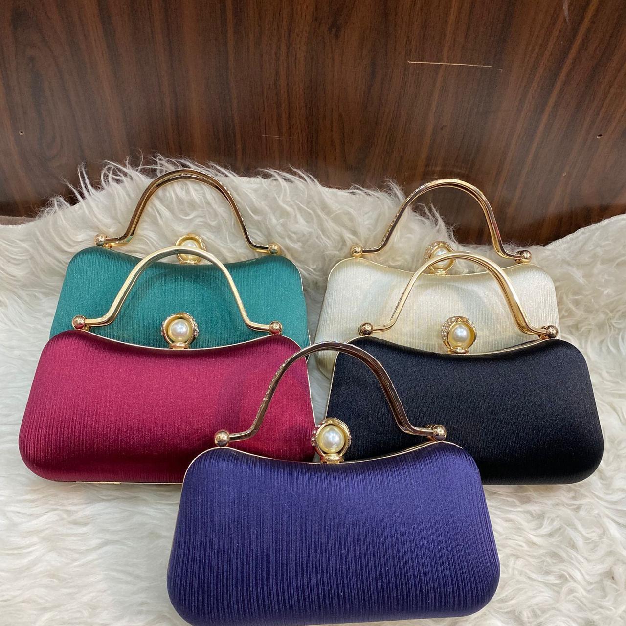 BRIDAL CLUTCH