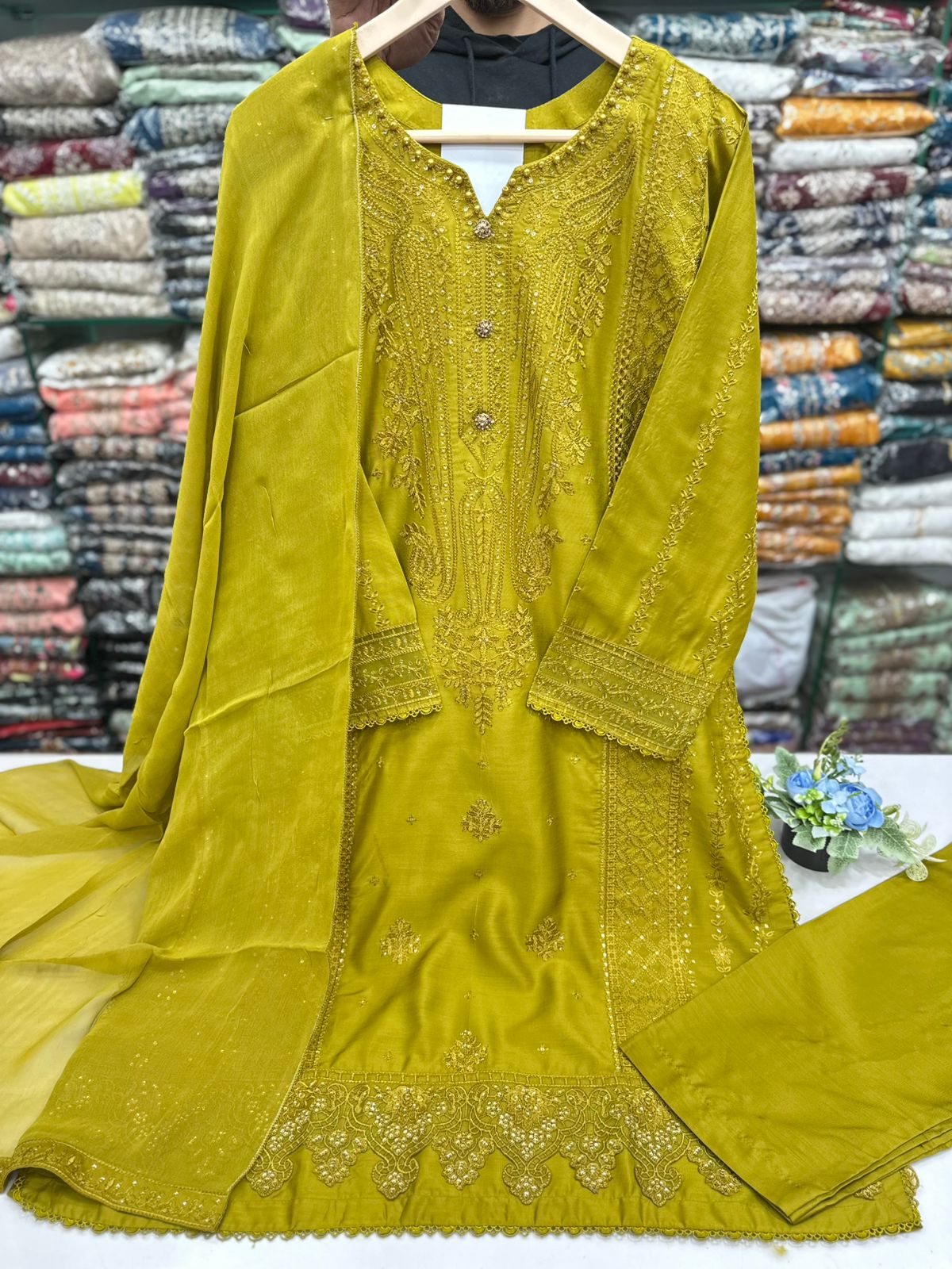 Ladies Stuff 𝐕𝐢𝐬𝐜𝐨𝐬𝐞 Heavy Thread And Sequance Work