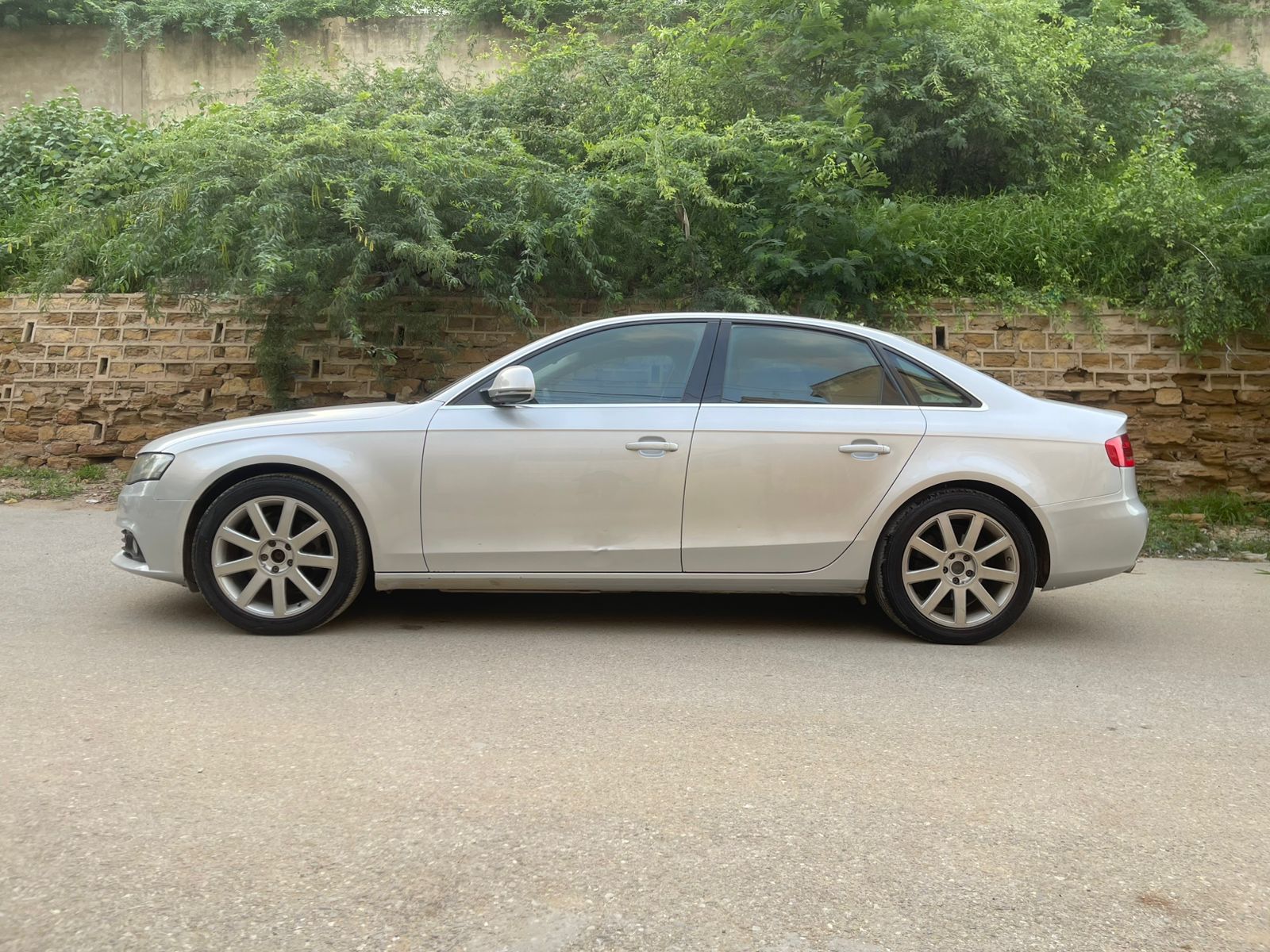 Carolla Altis
