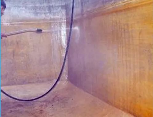 Overhead Water Tank Cleaning