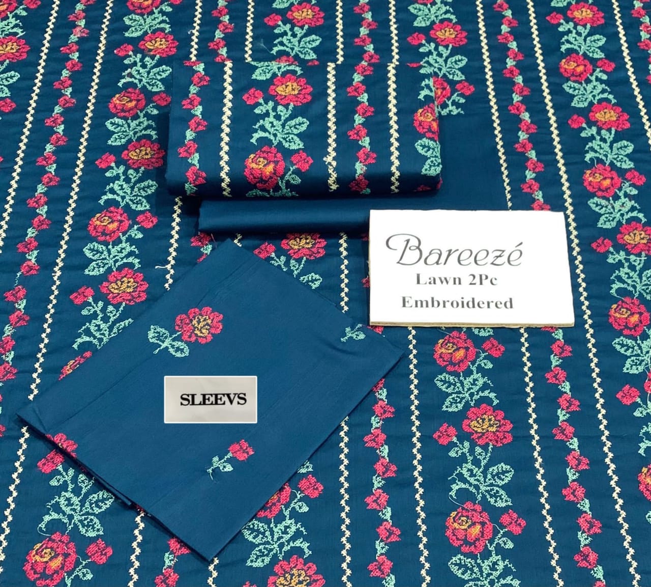 Bareeze brand unsthich suits available in loon staf