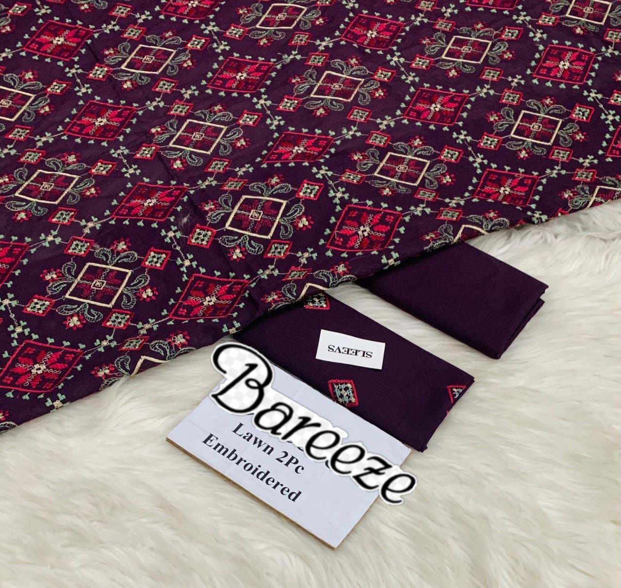 Bareeze brand unsthich suits available in loon staf