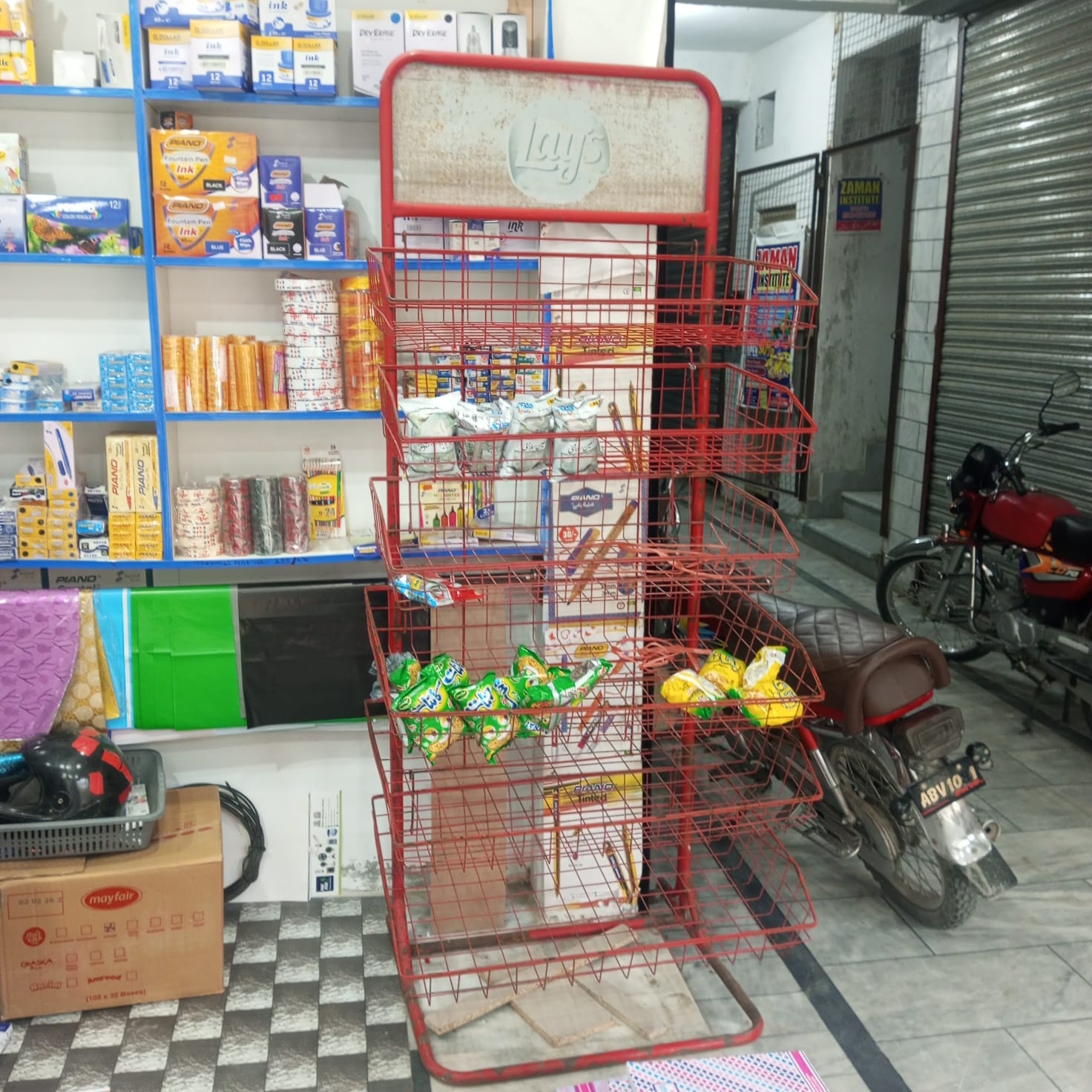 leyez salanti stand for sale