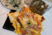 Money muthi to help you with money problems towards a life filled with money and financial success.