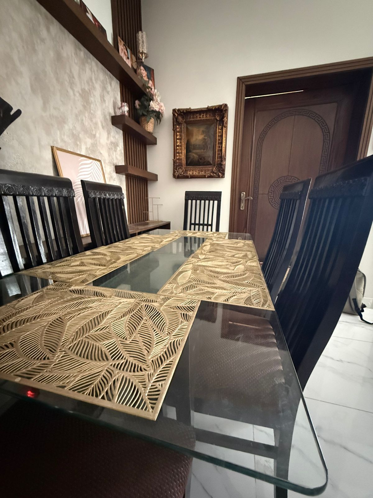 Urgent sale Daining Table