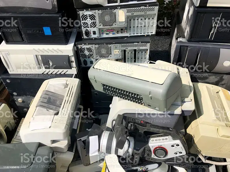 We Buy Old/Broken Laptops, Computers & Monitors | Top Cash Buyer