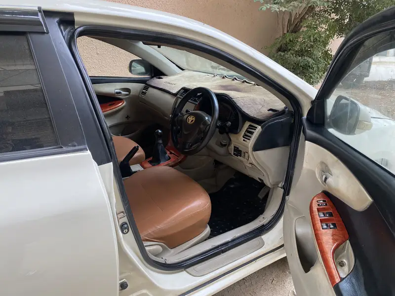 Toyota Corolla XLI 2012