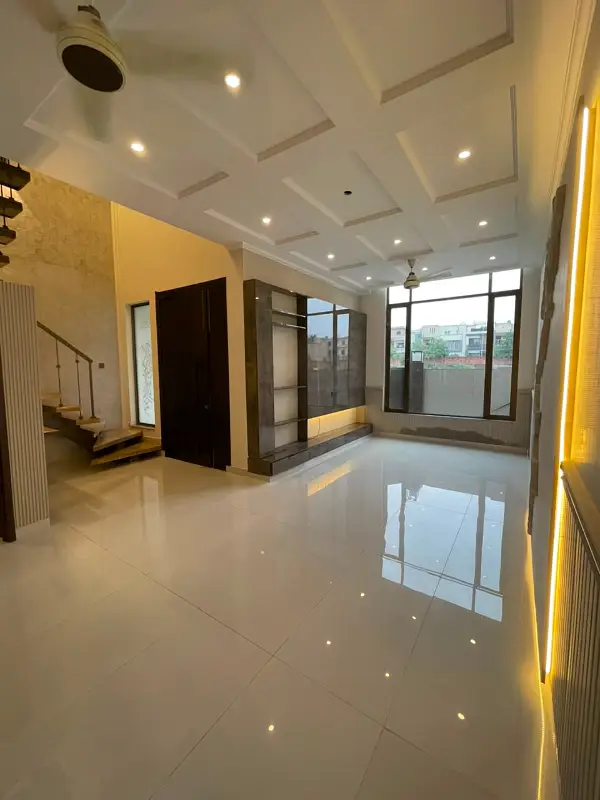 Luxury 5 Marla Brand New House For Sale In Lake City Sector M7-C1