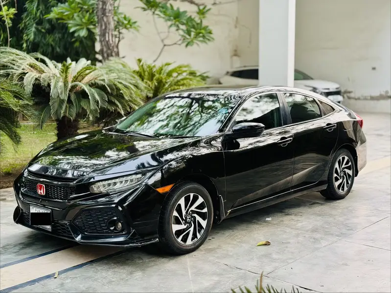 Honda Civic ivtec full option 2017