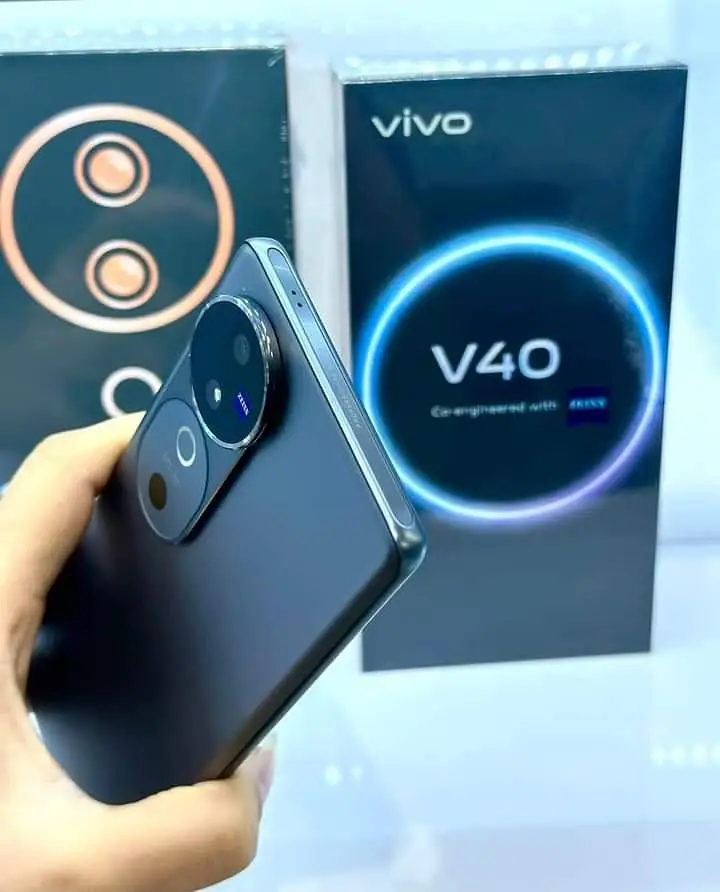 Vivo V40