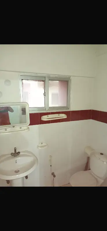 Flat for sale 2 bed lounge spacious area ready to move federal government apartment main sumaira chowk opposite aramco petrol pump