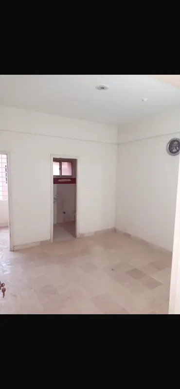 Flat for sale 2 bed lounge spacious area ready to move federal government apartment main sumaira chowk opposite aramco petrol pump