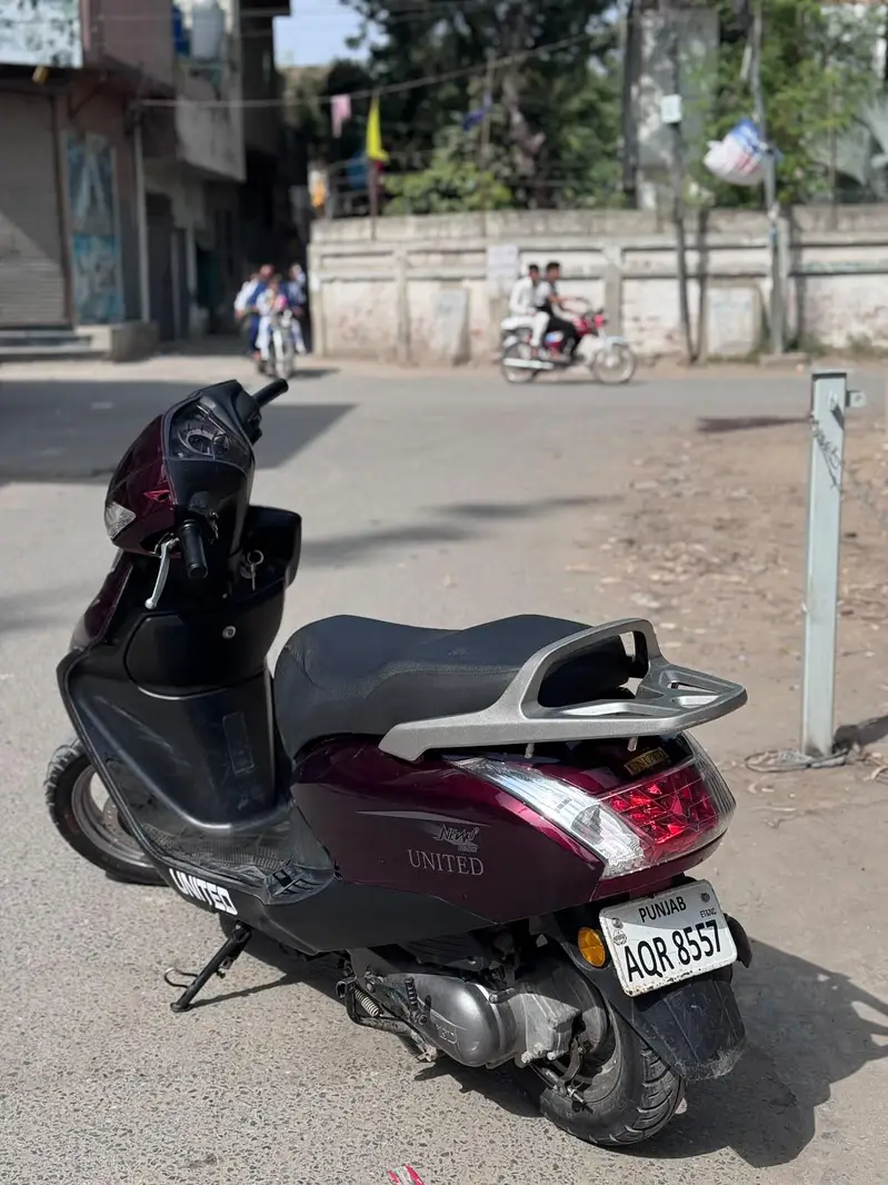 United Scooty on Petrol 2023 Model | Ready to Ride