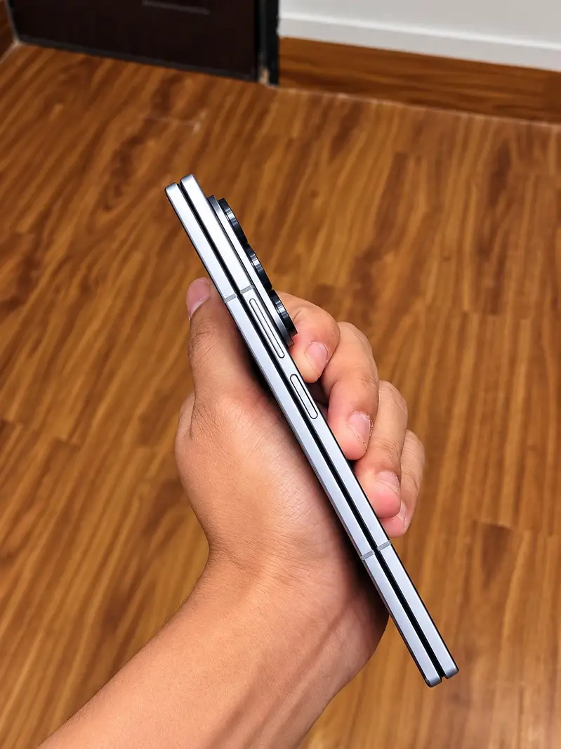Samsung Mobile Z Fold 7