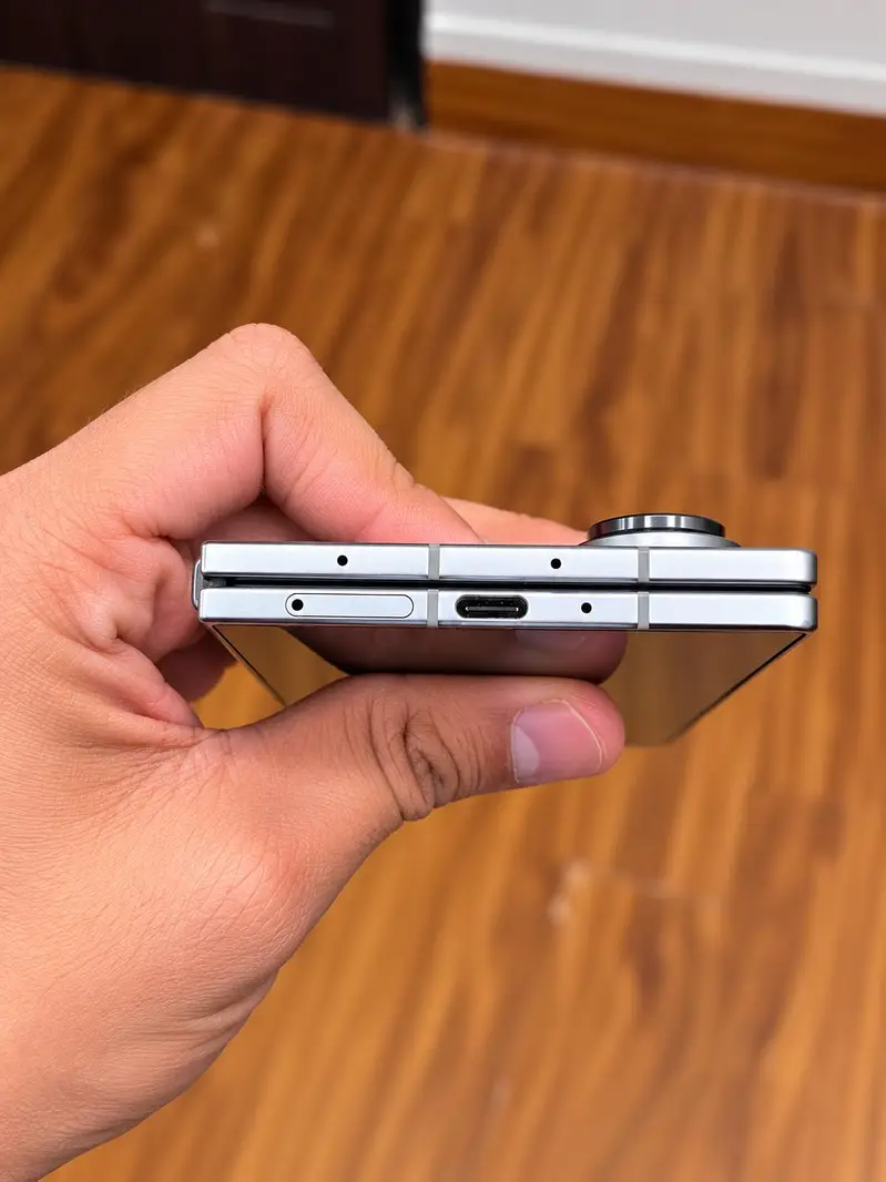 Samsung Mobile Z Fold 7