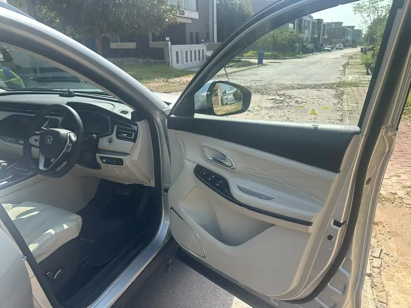 Changan Oshan X7 FutureSense 2022 Model