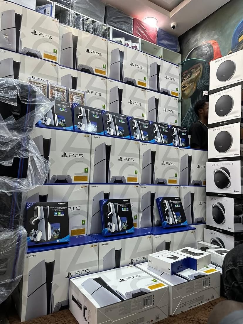 iPhone Duo, iPhone 18 Pro Max, iPhone 18 Pro, Apple Watch Ultra 4, Apple Watch Series 12, Sony PS5,