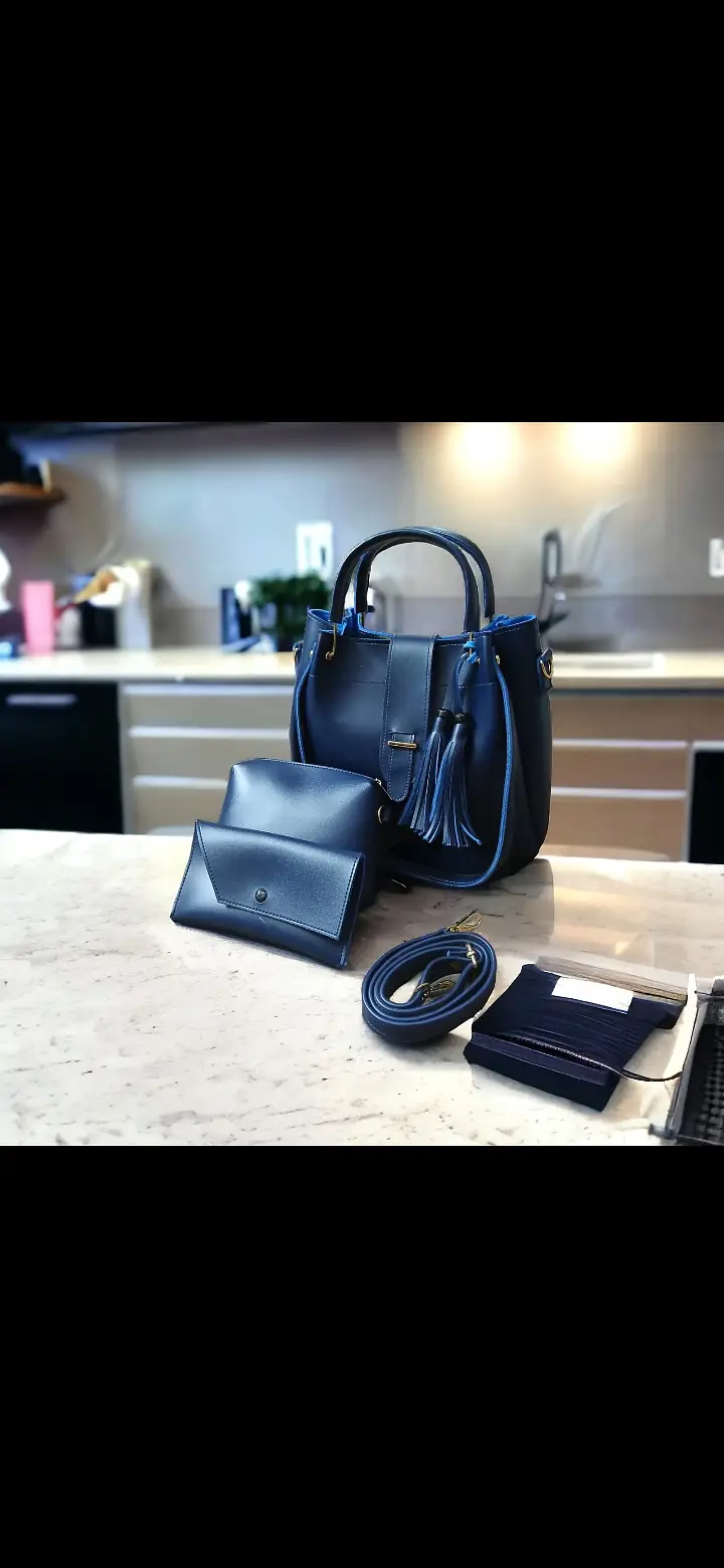 Ladies 3 Pcs Handbag Set – Black Stylish