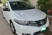 HONDA CITY IVTEC MANUAL MODEL 2016 TOTAL GENUINE. OUTCLASS CONDITION
