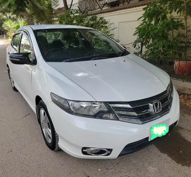 HONDA CITY IVTEC MANUAL MODEL 2016 TOTAL GENUINE. OUTCLASS CONDITION
