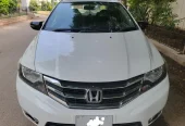 HONDA CITY IVTEC MANUAL MODEL 2016 TOTAL GENUINE. OUTCLASS CONDITION