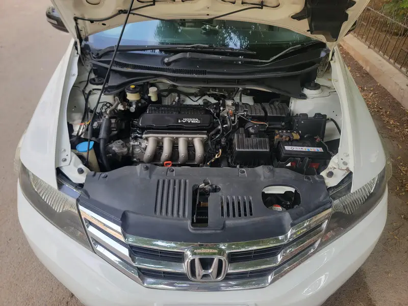 HONDA CITY IVTEC MANUAL MODEL 2016 TOTAL GENUINE. OUTCLASS CONDITION
