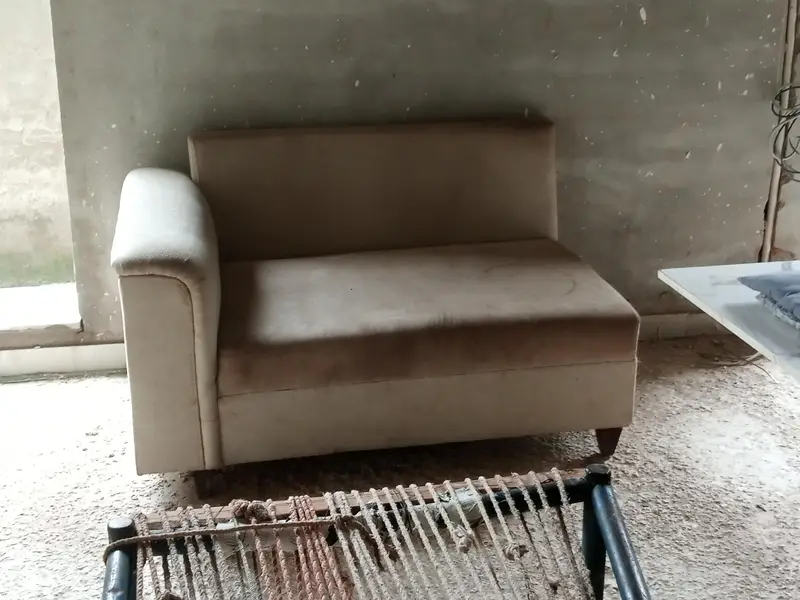 L shaped Sofa in off white color