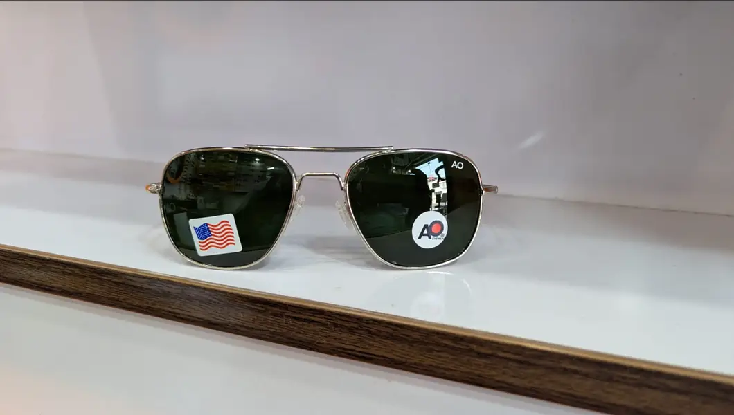 Sunglasses/Stylish Goggles/Contact Lense/Single Vision Lenses/Aviators