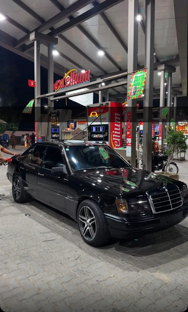 Mercedes E Class 1990