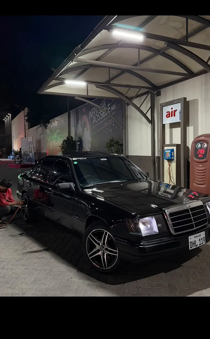Mercedes E Class 1990