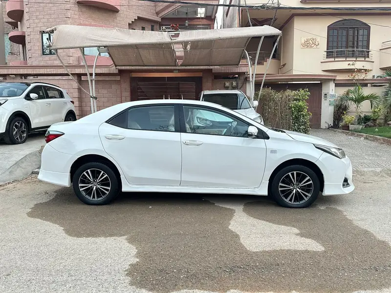 Toyota Corolla Altis 2022